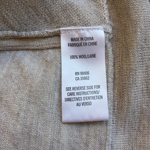 Gorgeous Theory Beige Wool Long Sleeve! - Picture 4 of 8